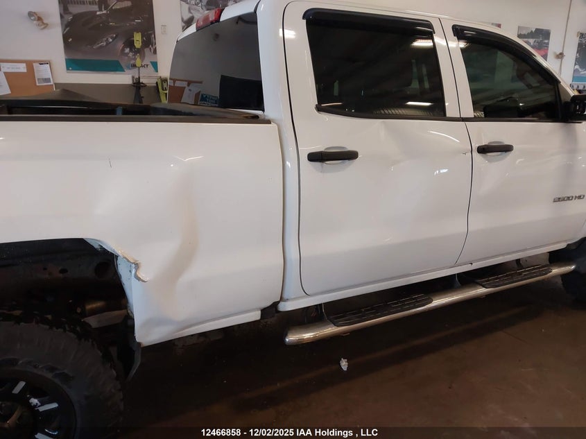 1GC1KUEG2JF127794 2018 CHEVROLET SILVERADO photo no. 18