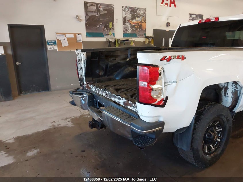 1GC1KUEG2JF127794 2018 CHEVROLET SILVERADO photo no. 19