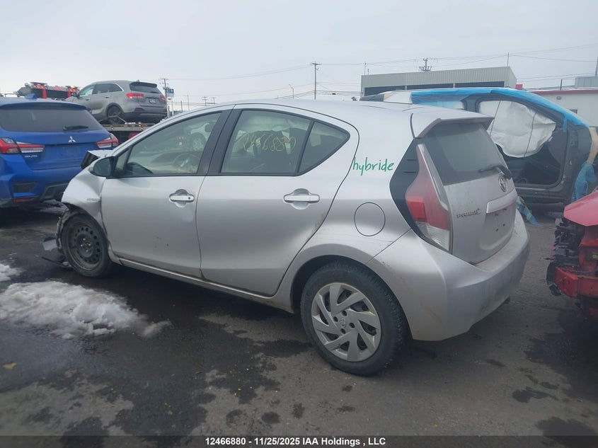 JTDKDTB30F1585123 2015 TOYOTA PRIUS C photo no. 3