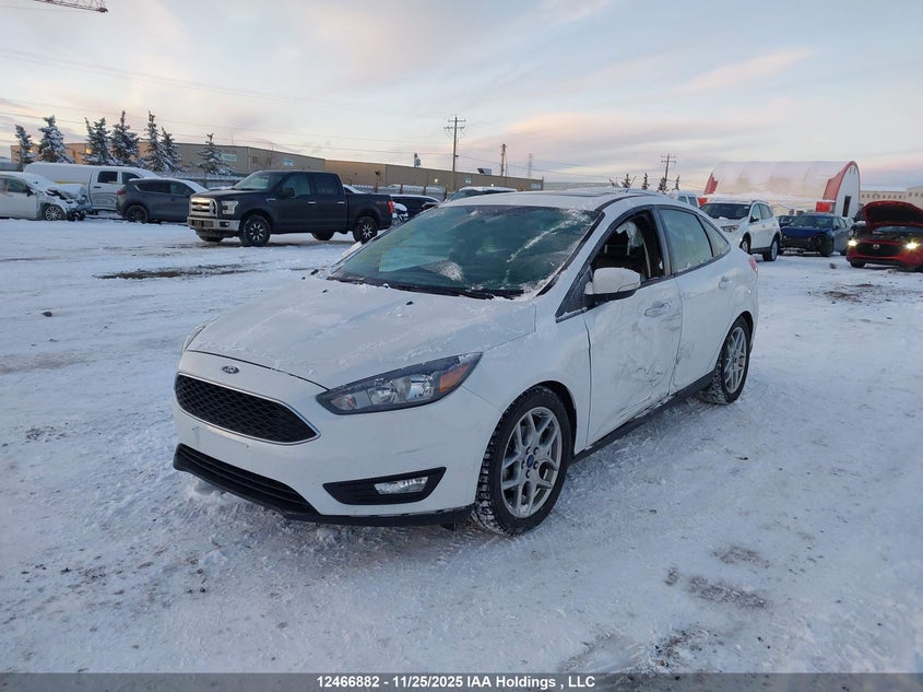 1FADP3F27FL271545 2015 FORD FOCUS photo no. 2