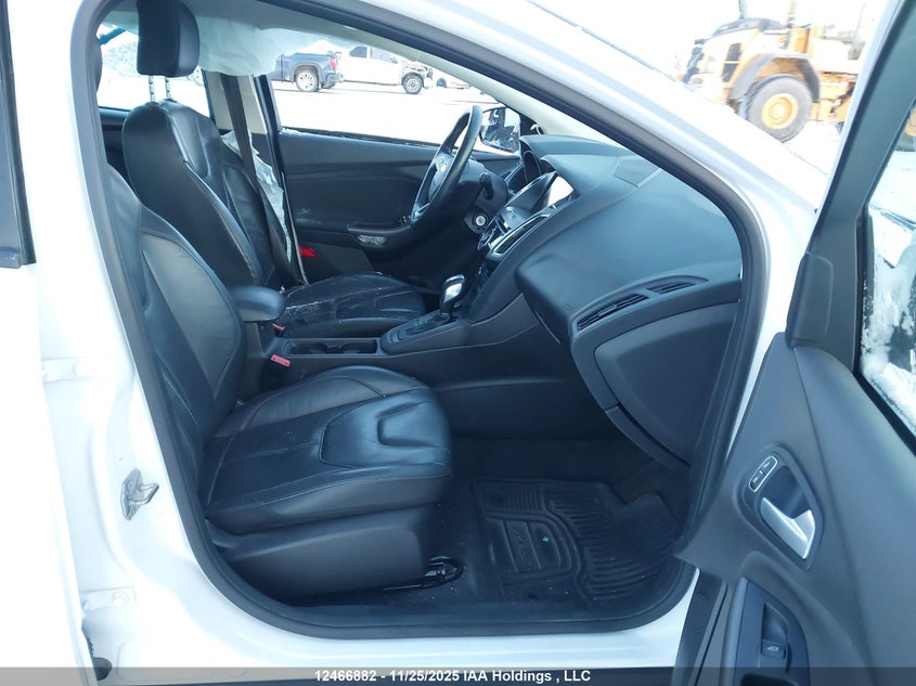 1FADP3F27FL271545 2015 FORD FOCUS photo no. 5