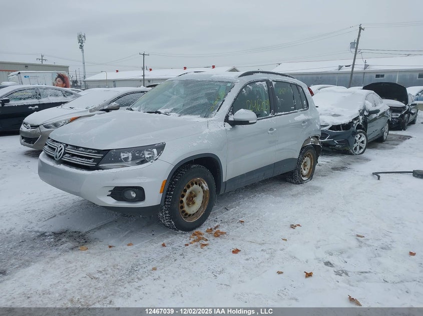 WVGNV7AX6HW513396 2017 VOLKSWAGEN TIGUAN photo no. 2
