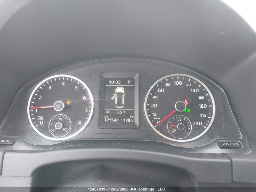 WVGNV7AX6HW513396 2017 VOLKSWAGEN TIGUAN photo no. 7