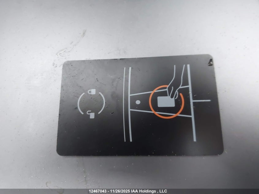 7SAYGDEE5RF211223 2024 TESLA MODEL Y photo no. 11