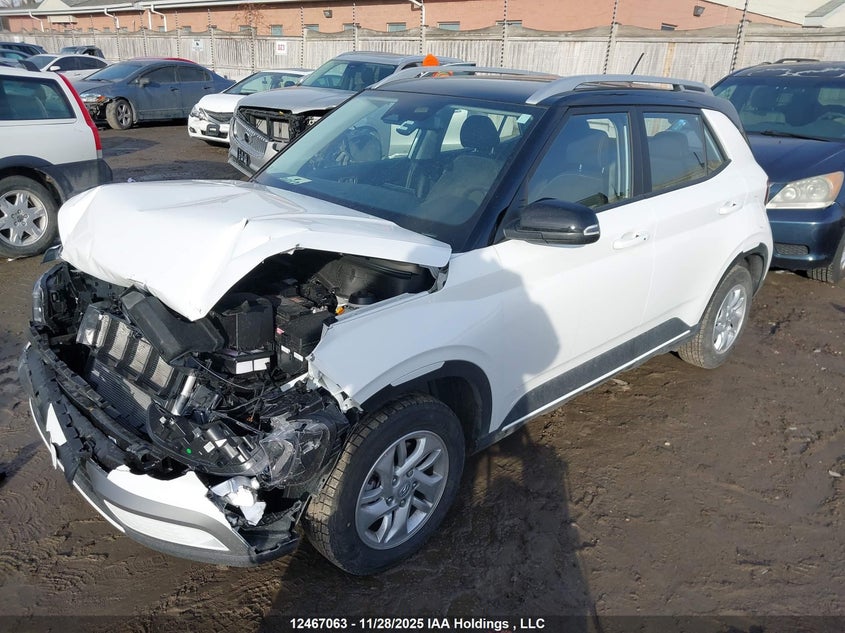 KMHRC8A36SU411447 2025 HYUNDAI VENUE photo no. 2