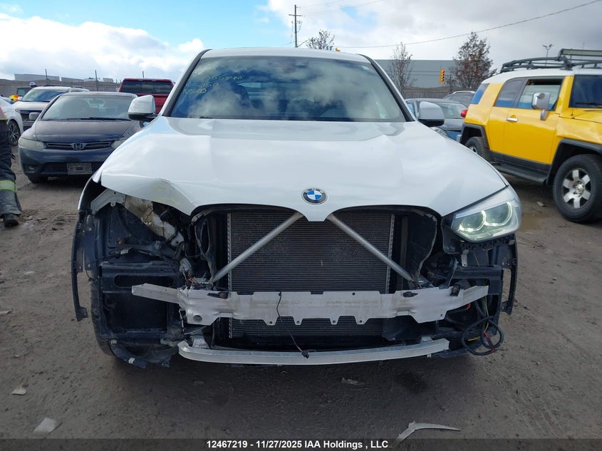 5UXTR9C52JLD66896 2018 BMW X3 photo no. 13
