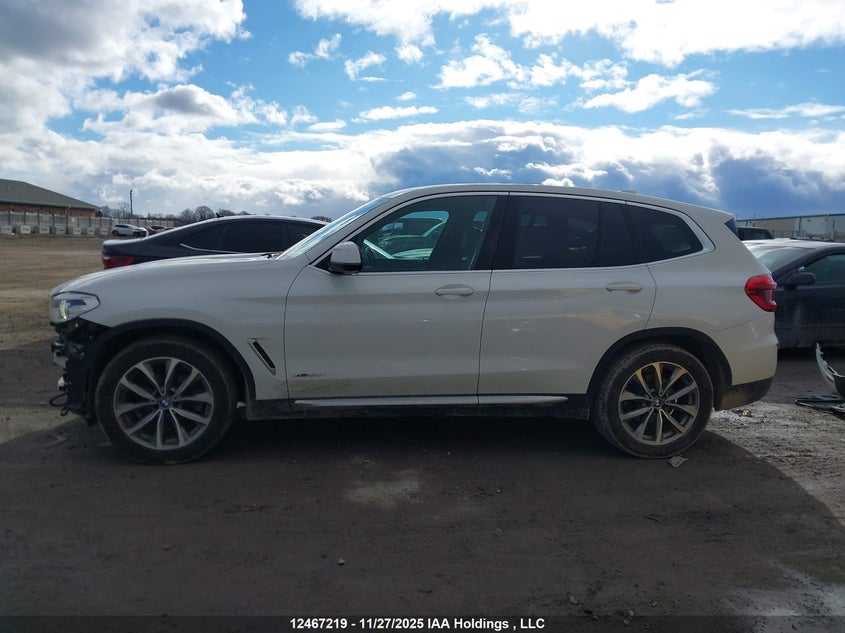5UXTR9C52JLD66896 2018 BMW X3 photo no. 15