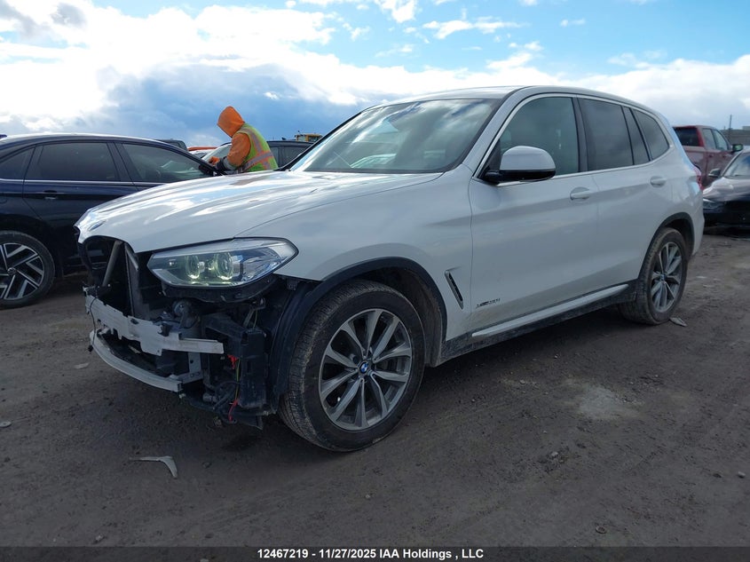 5UXTR9C52JLD66896 2018 BMW X3 photo no. 2