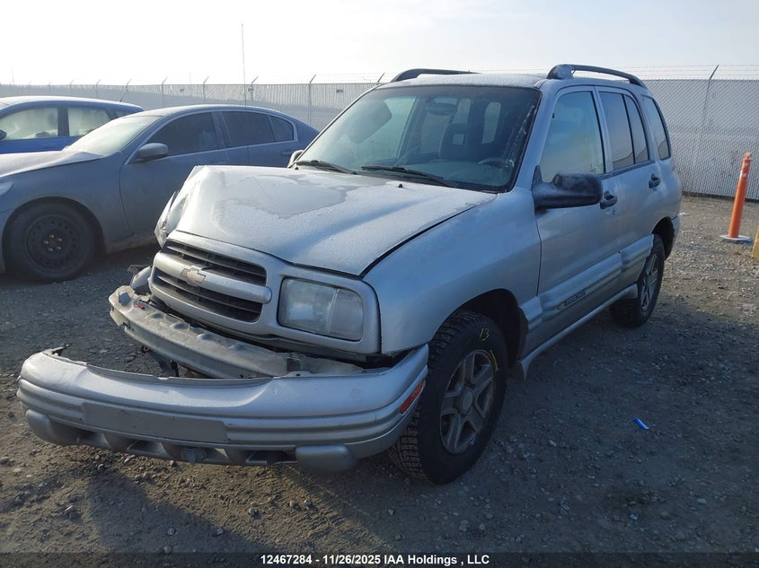 2CNBJ13CX36927631 2003 CHEVROLET TRACKER photo no. 2