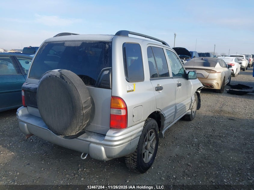 2CNBJ13CX36927631 2003 CHEVROLET TRACKER photo no. 4