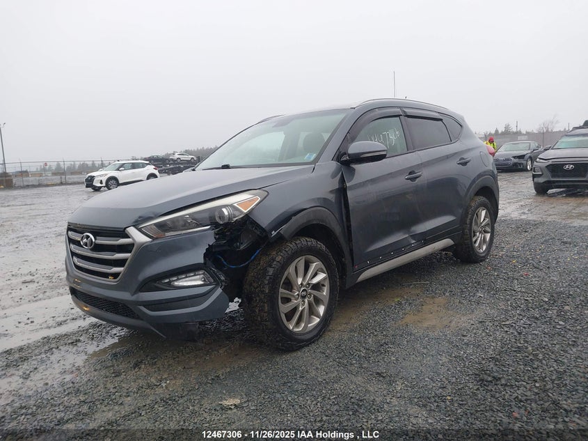 KM8J3CA49HU492123 2017 HYUNDAI TUCSON photo no. 2