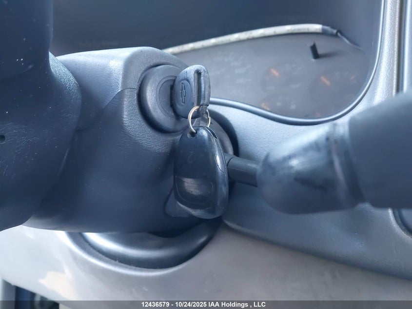 2005 Chevrolet Avalanche K1500 VIN: 3GNEK12T15G260916 Lot: 12436579X