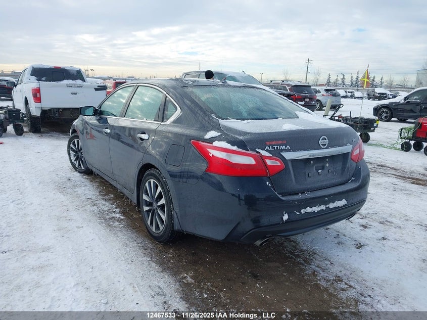1N4AL3AP1HN338469 2017 NISSAN ALTIMA photo no. 3