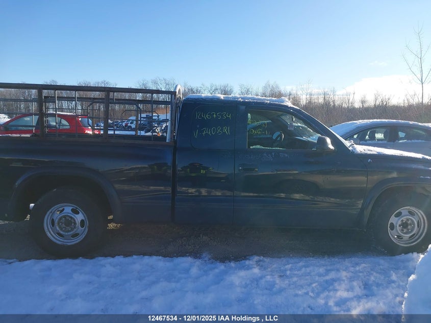 1B7GL22N8YS740891 2000 DODGE DAKOTA photo no. 14