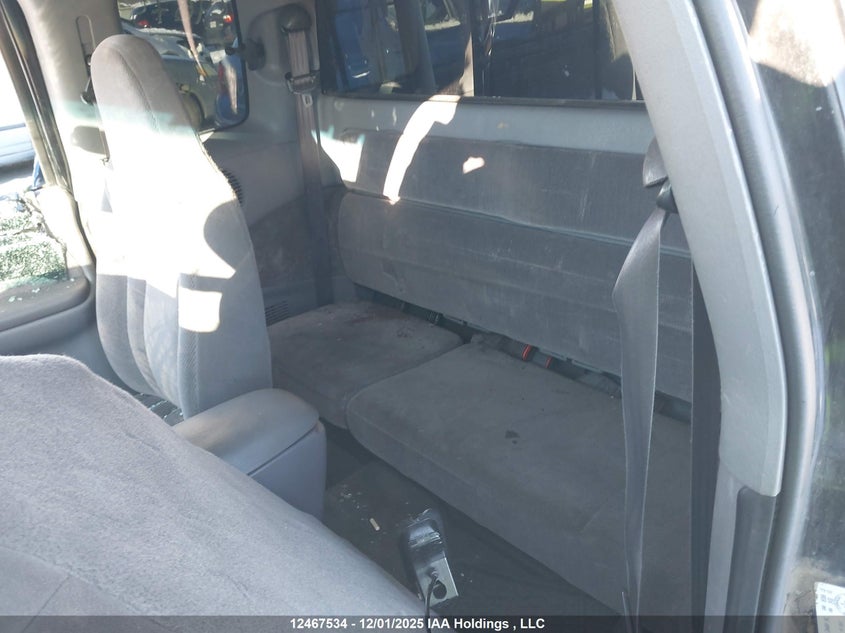 1B7GL22N8YS740891 2000 DODGE DAKOTA photo no. 8