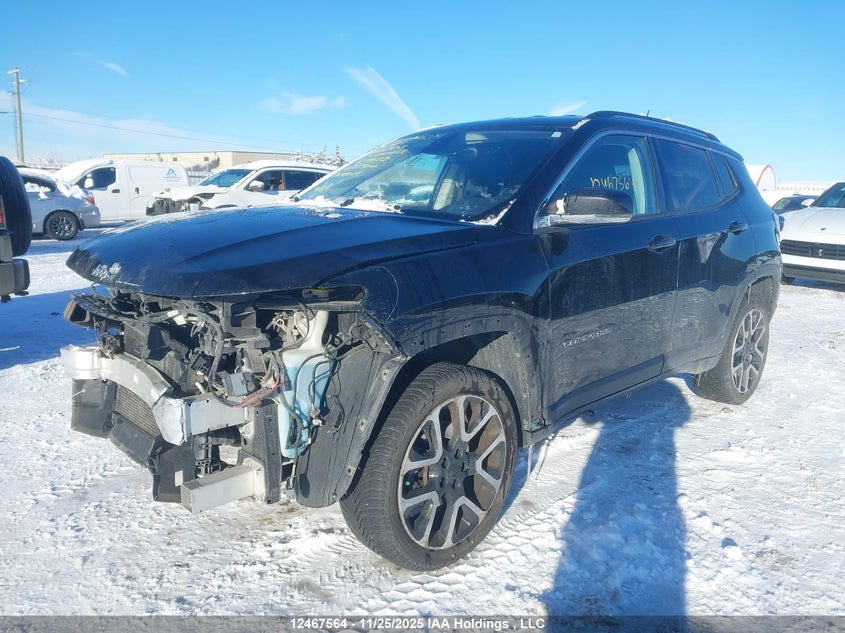 3C4NJDCB5HT644602 2017 JEEP COMPASS photo no. 2
