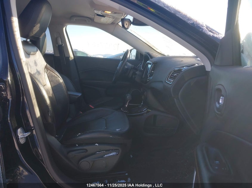 3C4NJDCB5HT644602 2017 JEEP COMPASS photo no. 5