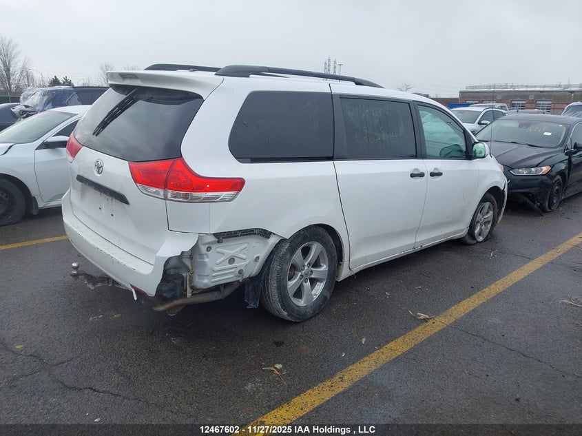 5TDZK3DC1CS269844 2012 TOYOTA SIENNA photo no. 4
