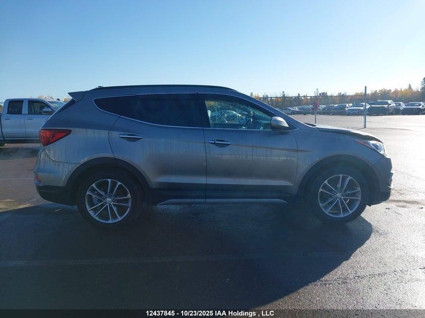 2017 Hyundai Santa Fe Sport 2.0T Limited VIN: 5XYZUDLA2HG424731 Lot: 12437845X
