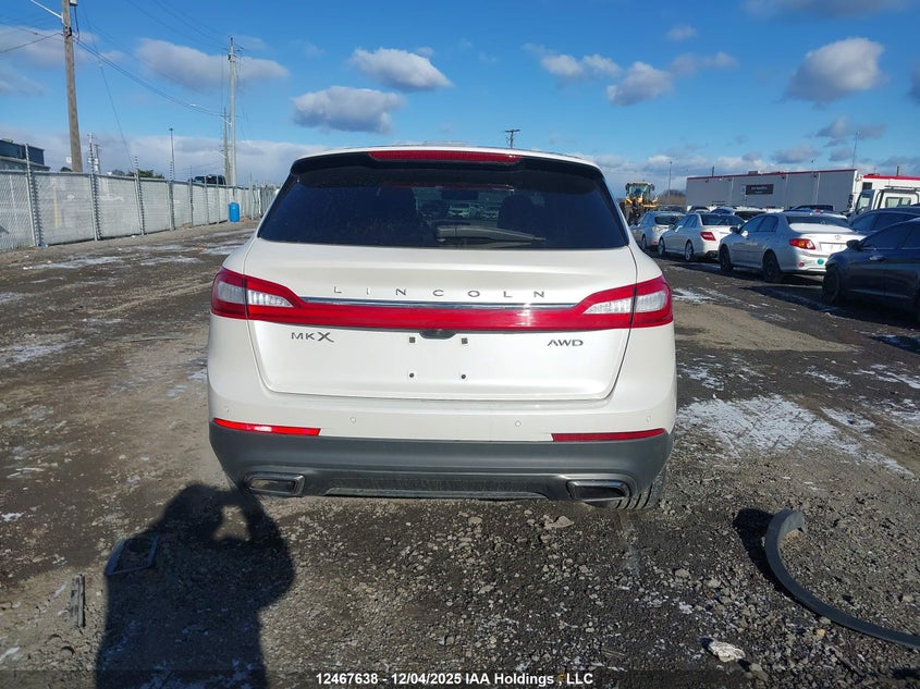 2LMTJ8LR2GBL46904 2016 LINCOLN MKX photo no. 17