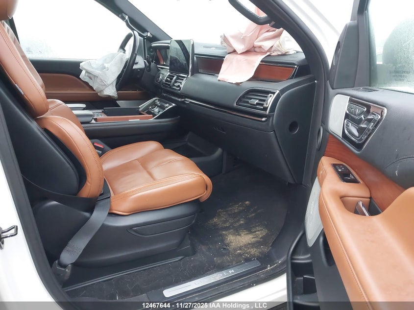 5LMJJ3LT3LEL13620 2020 LINCOLN NAVIGATOR photo no. 5