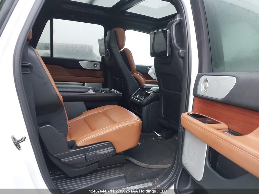 5LMJJ3LT3LEL13620 2020 LINCOLN NAVIGATOR photo no. 8