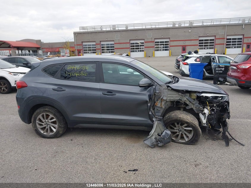 2016 Hyundai Tucson Premium VIN: KM8J3CA41GU104686 Lot: 12446086X
