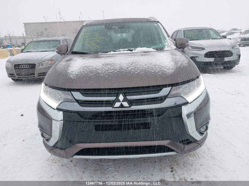 JA4J24A50JZ608026 2018 MITSUBISHI OUTLANDER photo no. 13