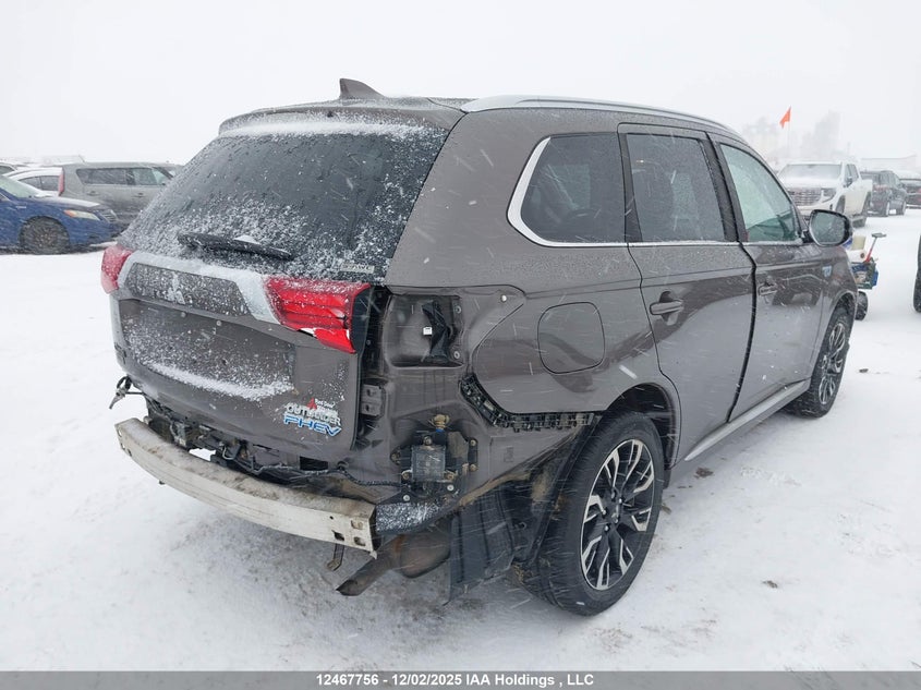 JA4J24A50JZ608026 2018 MITSUBISHI OUTLANDER photo no. 4
