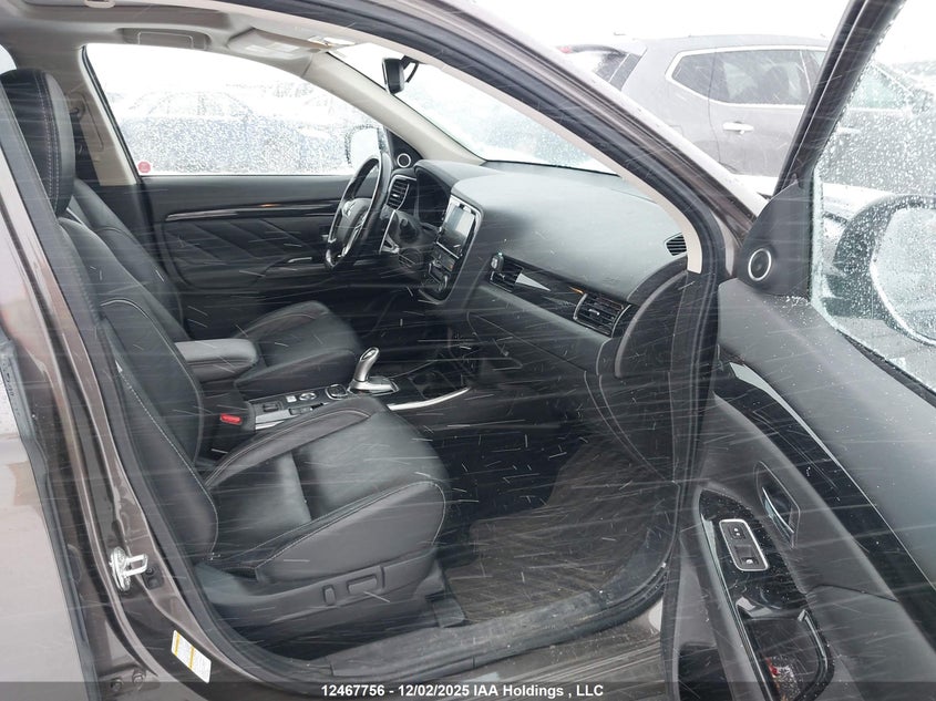 JA4J24A50JZ608026 2018 MITSUBISHI OUTLANDER photo no. 5