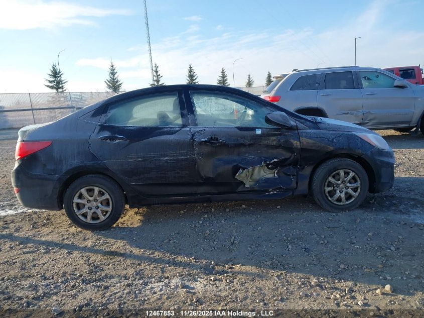 2013 Hyundai Accent Gl VIN: KMHCT4AE2DU467405 Lot: 12467853