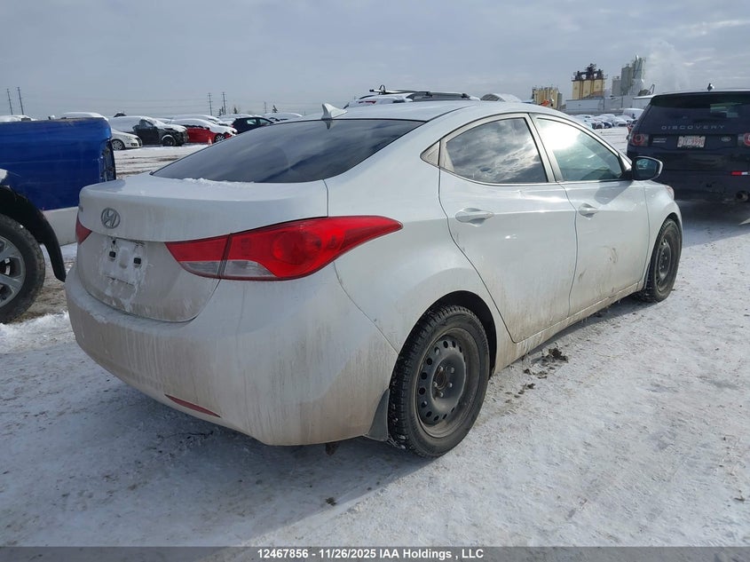 5NPDH4AE1DH365212 2013 HYUNDAI ELANTRA photo no. 4