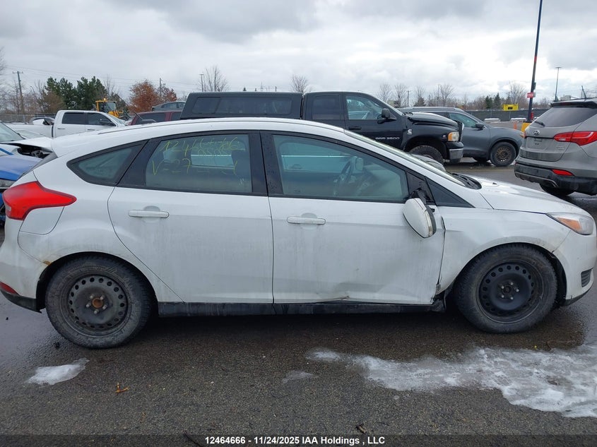 2015 Ford Focus Se VIN: 1FADP3K21FL272020 Lot: 12464666X