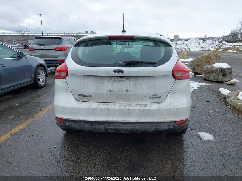 2015 Ford Focus Se VIN: 1FADP3K21FL272020 Lot: 12464666X