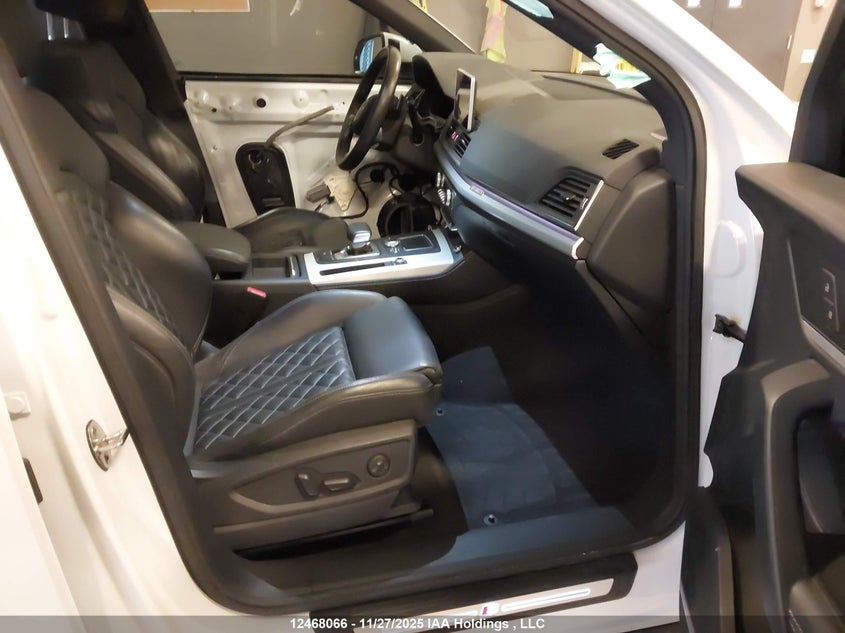 WA1C4AFY4L2032019 2020 AUDI SQ5 photo no. 5