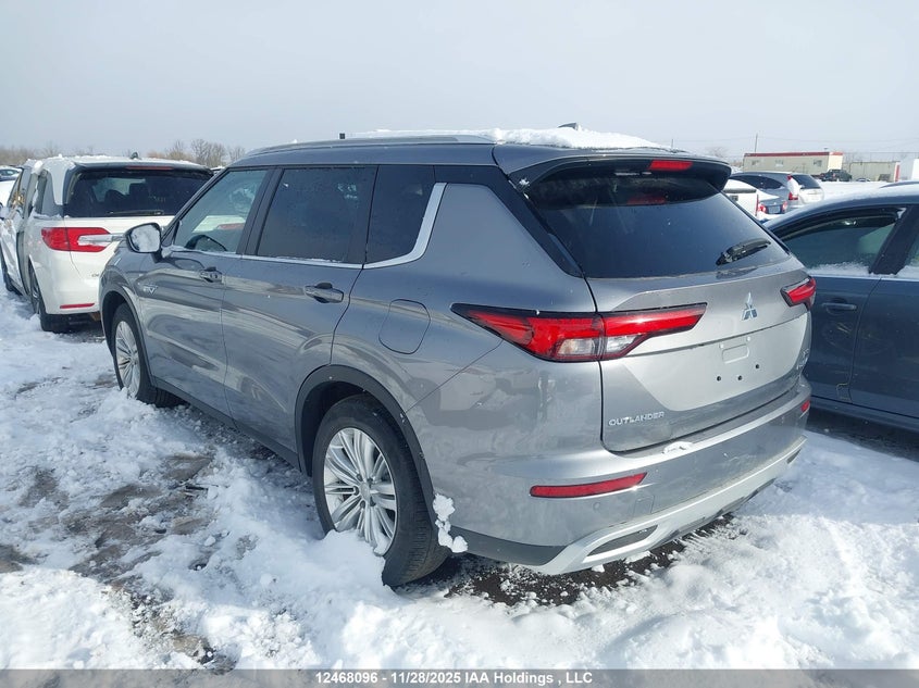 JA4T5UA94PZ613516 2023 MITSUBISHI OUTLANDER photo no. 3