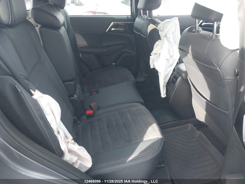JA4T5UA94PZ613516 2023 MITSUBISHI OUTLANDER photo no. 8