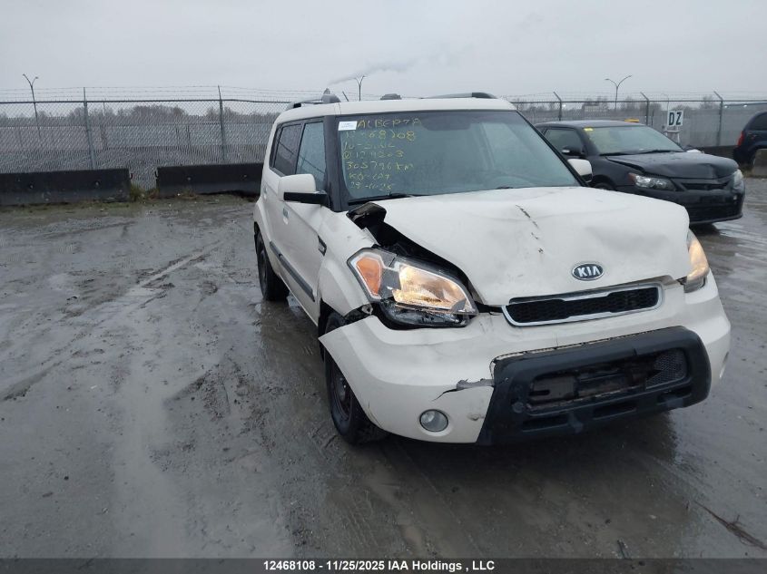 2010 Kia Soul +/!/Sport VIN: KNDJT2A2XA7129203 Lot: 12468108