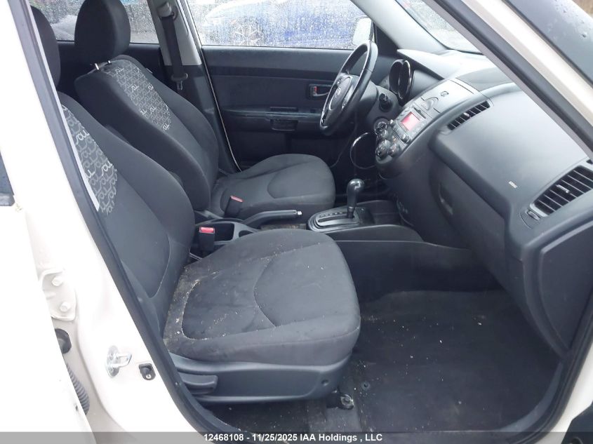 2010 Kia Soul +/!/Sport VIN: KNDJT2A2XA7129203 Lot: 12468108