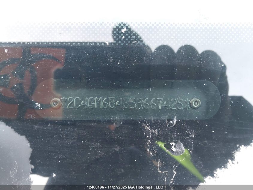 2005 Chrysler Pacifica Touring VIN: 2C4GM68485R667425 Lot: 12468196