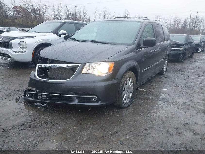2C4RC1BG9FR504382 2015 CHRYSLER TOWN & COUNTRY photo no. 2