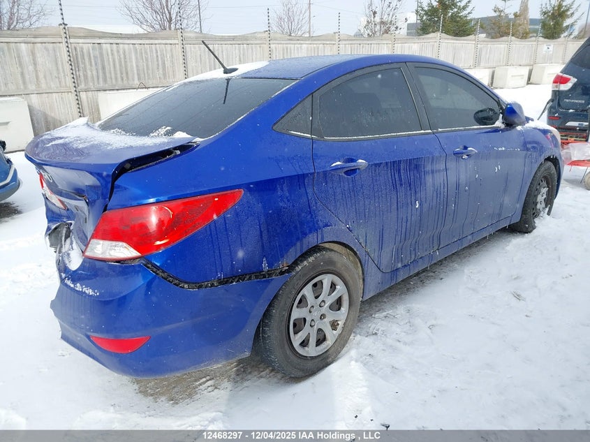KMHCT4AE7DU430396 2013 HYUNDAI ACCENT photo no. 4