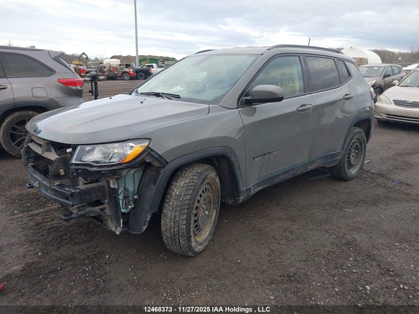 3C4NJDAB5MT569817 2021 JEEP COMPASS photo no. 2