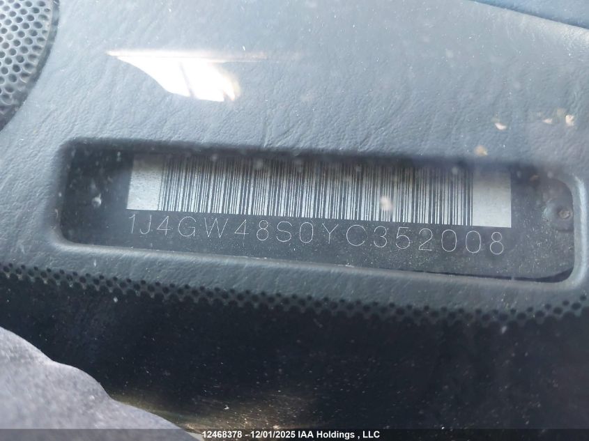 2000 Jeep Grand Cherokee Laredo VIN: 1J4GW48S0YC352008 Lot: 12468378