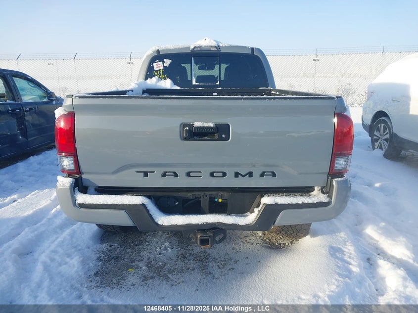 5TFDZ5BN6JX034904 2018 TOYOTA TACOMA photo no. 16