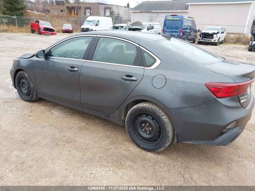3KPF34AD0PE670143 2023 KIA FORTE photo no. 3