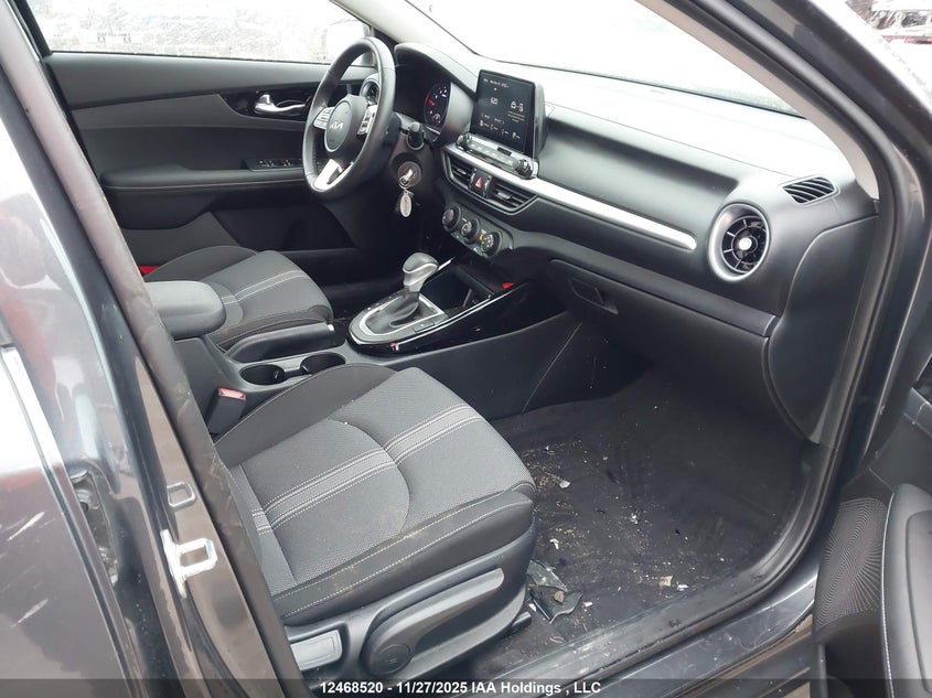 3KPF34AD0PE670143 2023 KIA FORTE photo no. 5
