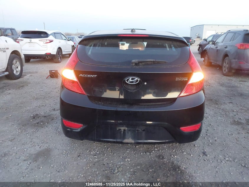 2013 Hyundai Accent Gls VIN: KMHCU5AE8DU064984 Lot: 12468585