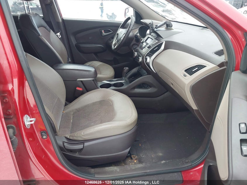 KM8JU3AC3CU385730 2012 HYUNDAI TUCSON photo no. 5