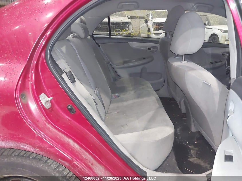 2T1BU4EE5BC676266 2011 TOYOTA COROLLA photo no. 8
